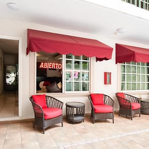 Boca Inn Suites
